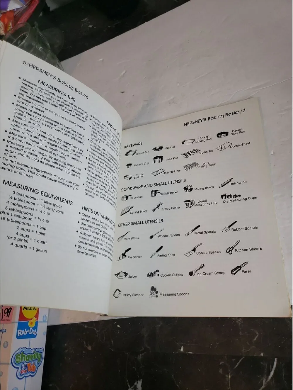 Hershey's Kidsnacks Vintage Cookbook '84